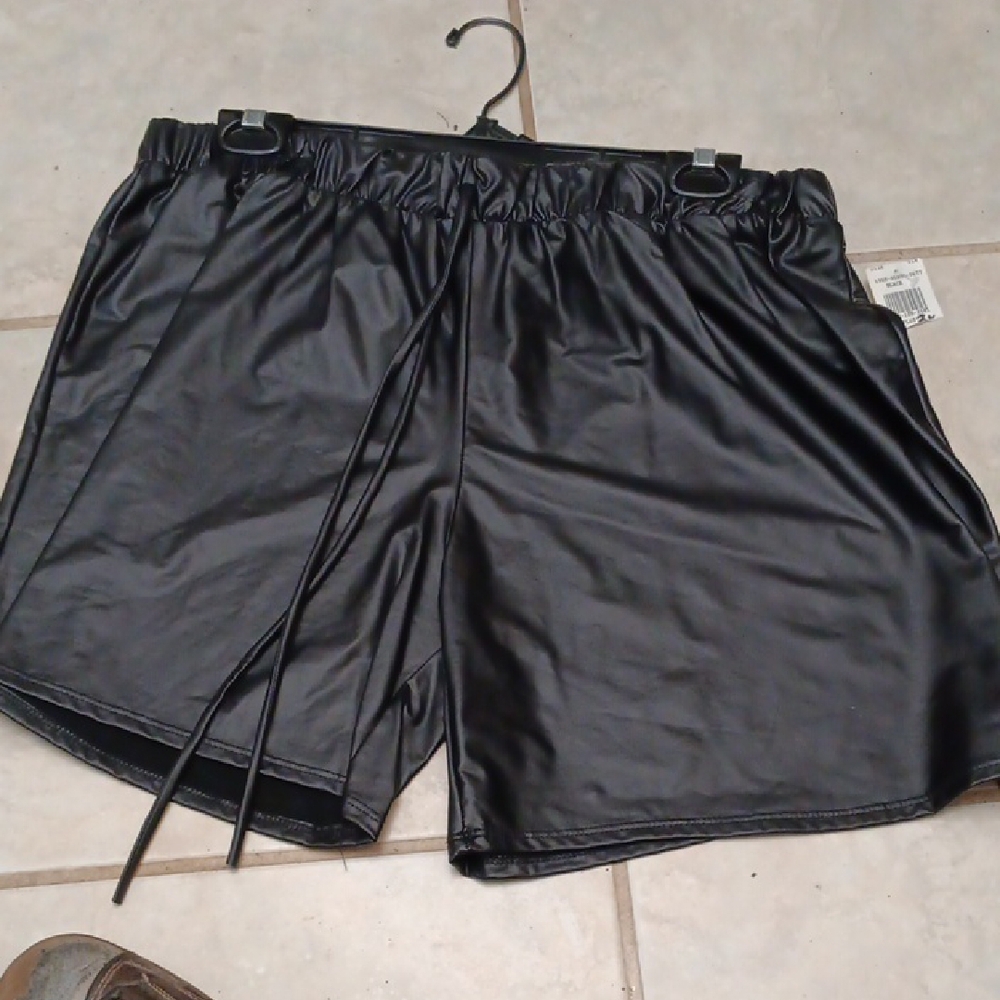 Black Leather Bike Shorts With Drawsting